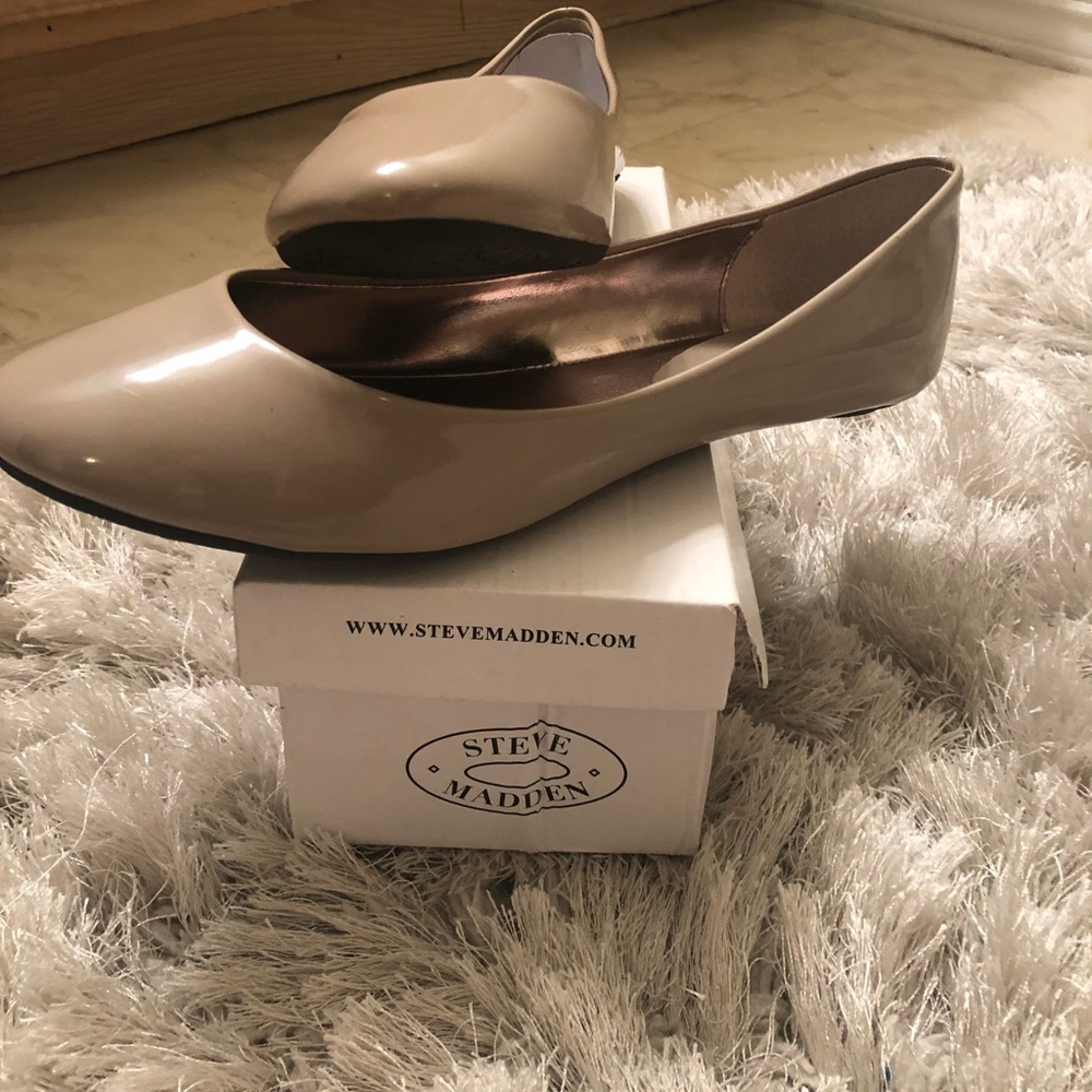 Steve Madden P-Heaven Taupe Pat Flats BRAND NEW